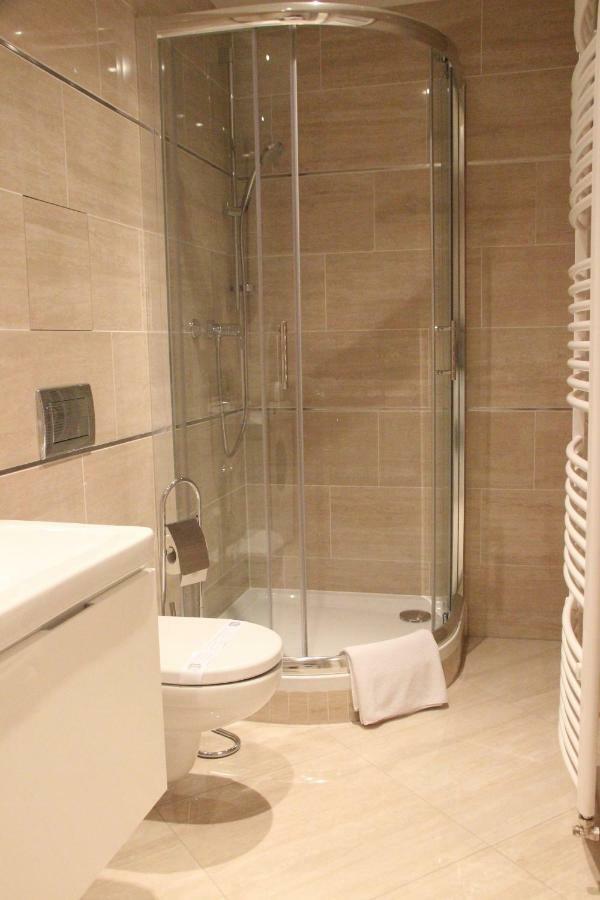 H+ Apartman Letiste Praha Daire Dış mekan fotoğraf