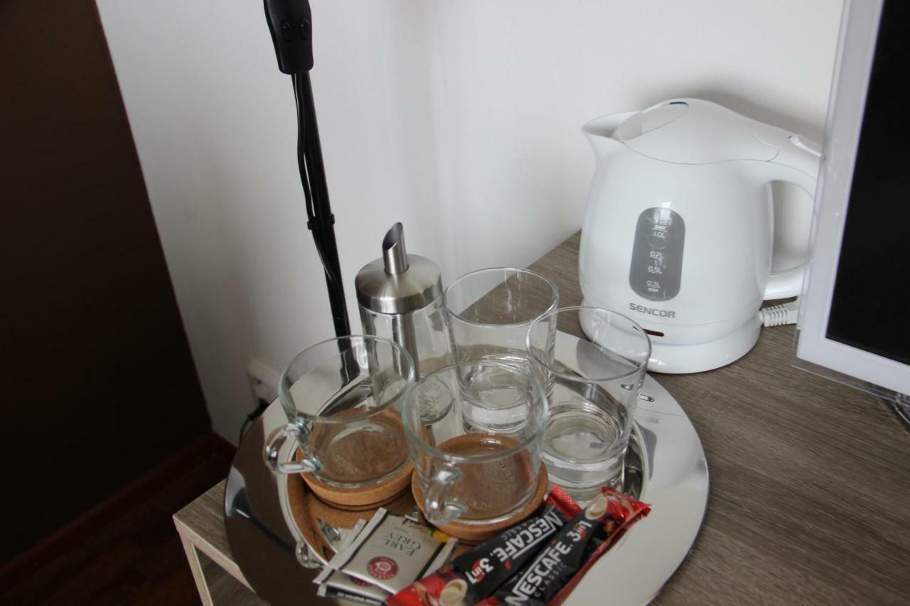 H+ Apartman Letiste Praha Daire Dış mekan fotoğraf