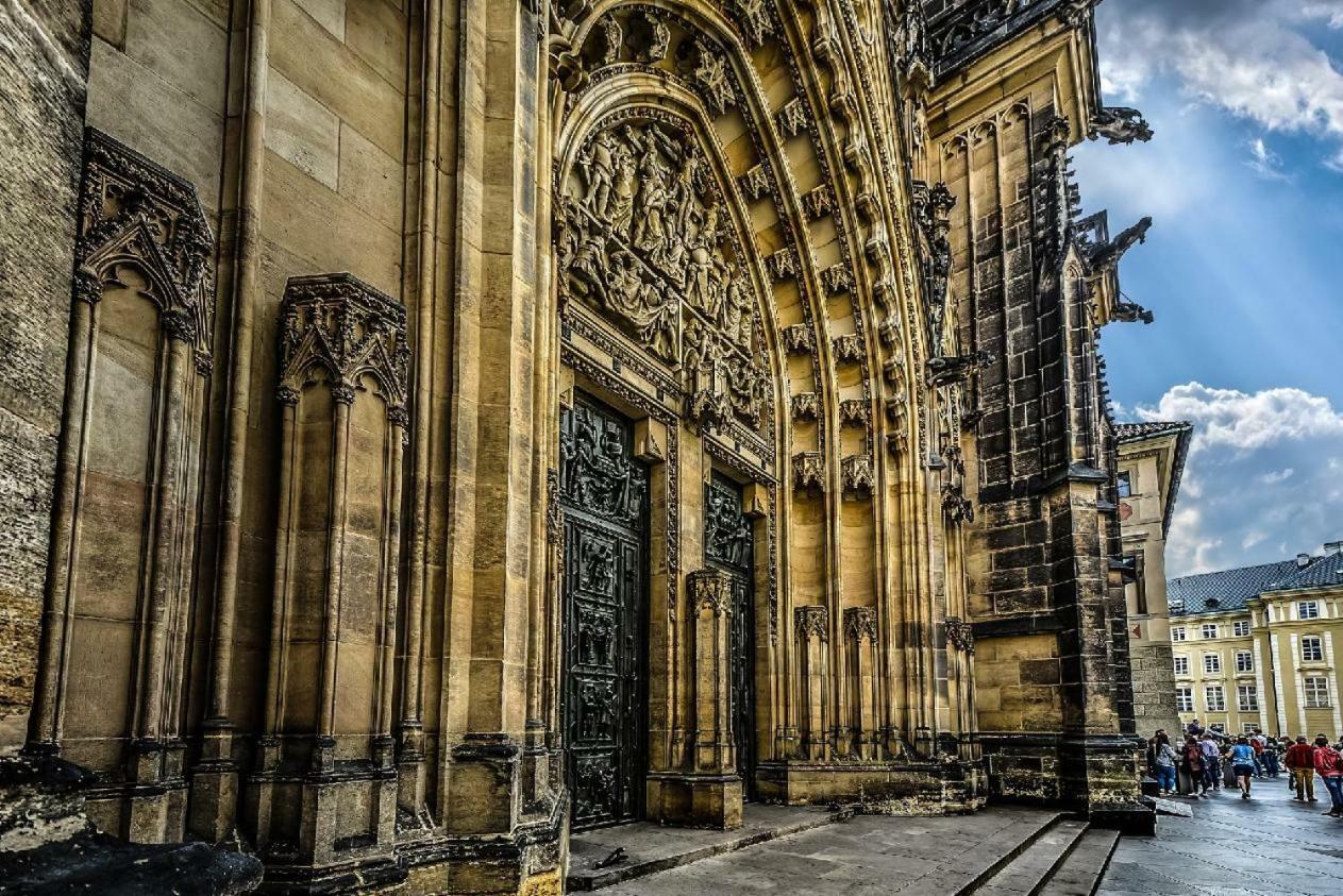 H+ Apartman Letiste Praha Daire Dış mekan fotoğraf